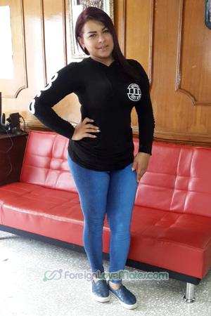 167046 - Kenia Age: 40 - Costa Rica