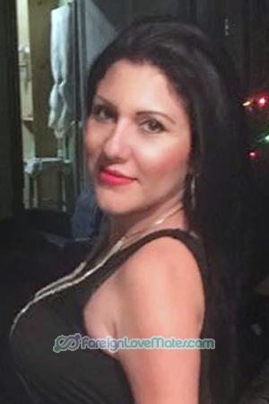 173735 - Katherine Age: 43 - Costa Rica