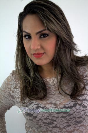 176813 - Kerli Age: 39 - Colombia