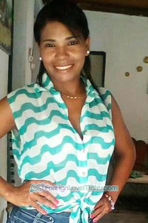 192064 - Leandra Age: 34 - Venezuela