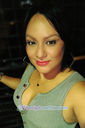 195143 - Alejandra Age: 41 - Costa Rica
