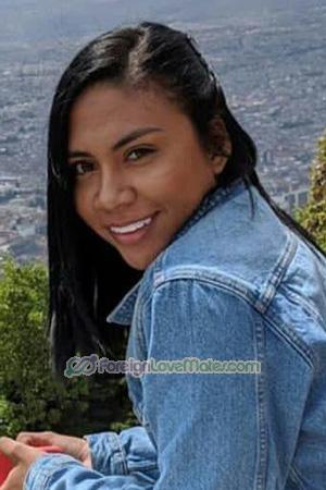 201129 - Estefany Age: 31 - Colombia