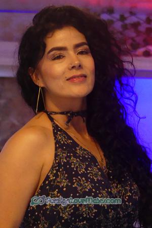 204739 - Yenny Age: 42 - Colombia