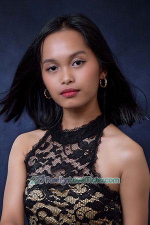 208620 - Erika Age: 19 - Philippines