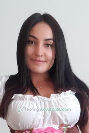 211145 - Silvia Age: 32 - Colombia