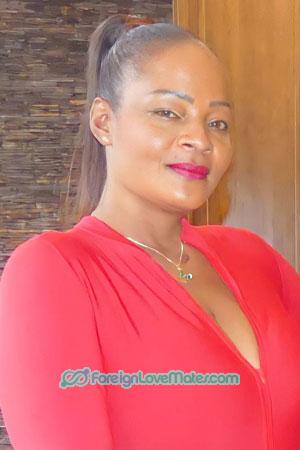 211374 - Novelia Age: 44 - Colombia