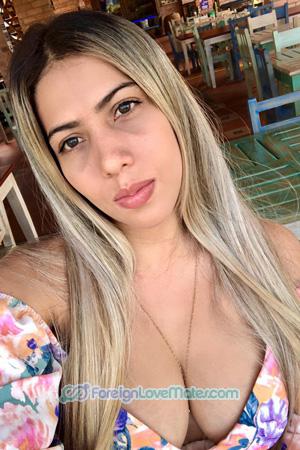 212151 - Monica Age: 32 - Colombia