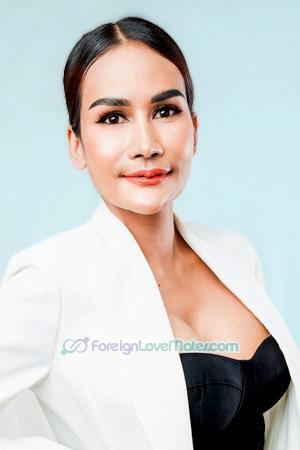 217536 - Wannarot (Ann) Age: 42 - Thailand