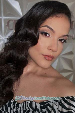 223714 - Laura Age: 21 - Colombia