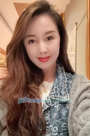 224848 - Lily Age: 41 - China