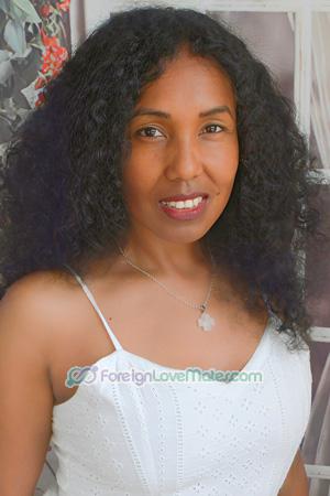 226263 - Ruth Age: 44 - Peru