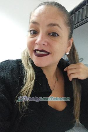 228969 - Karla Age: 40 - Costa Rica